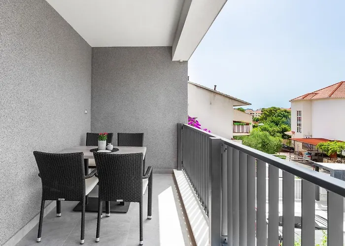 شقة Mare's 1 سبليت