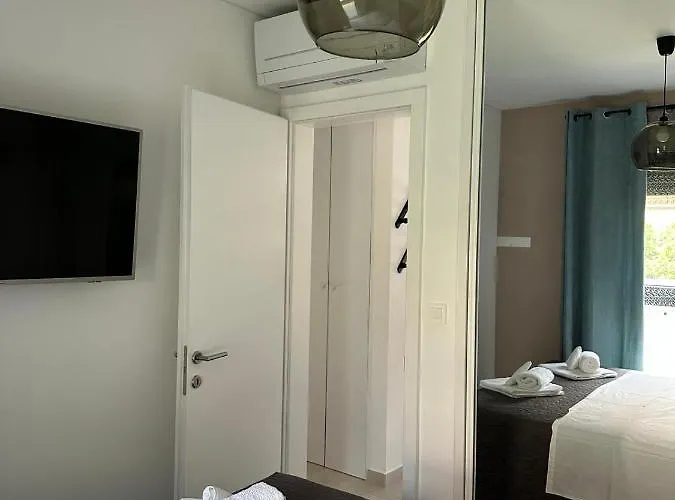 Mare's 1 شقة سبليت